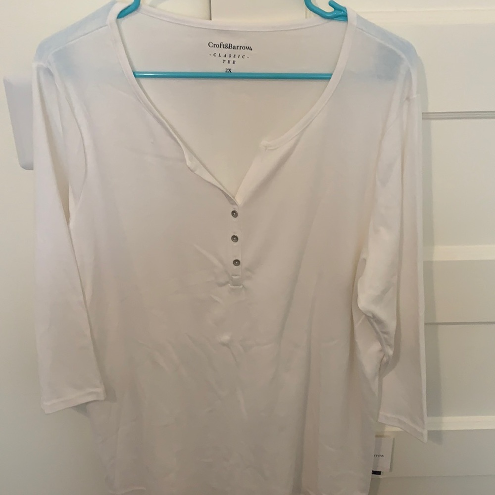 White 3/4 sleeve tee